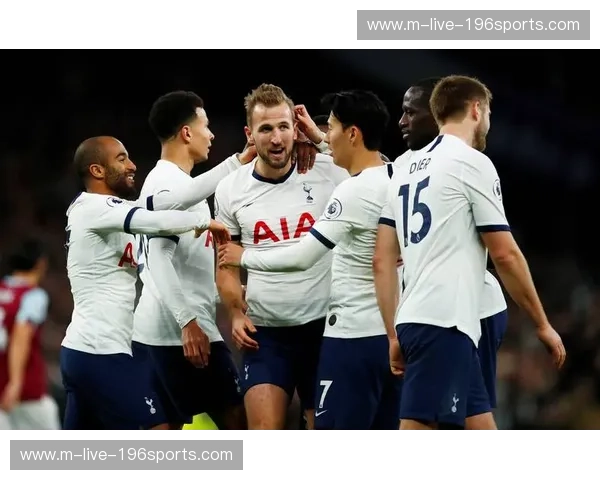 热刺vs女王：当北伦敦玫瑰邂逅东伦敦女王，一场颠覆时代的绿茵较量